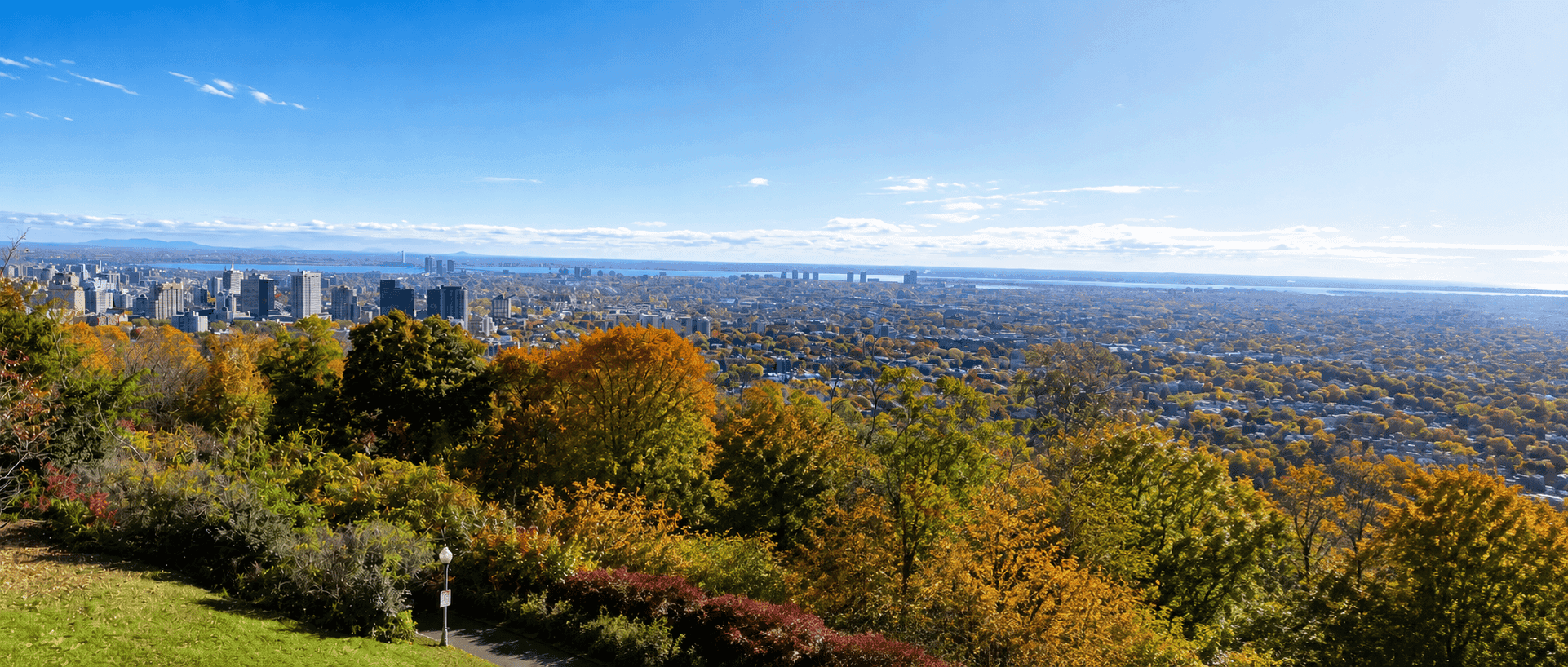 Panoramic view of Montreal from the Westmount lookout