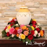 Lit de roses pour urnes