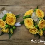 Spray Rose Wristlet