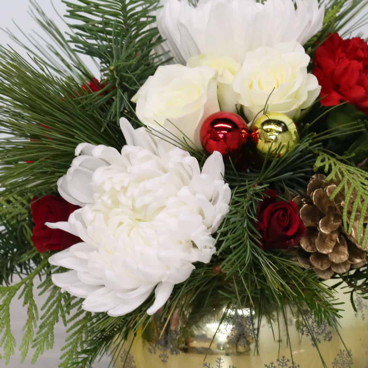 Holiday Ornament Arrangement – gold